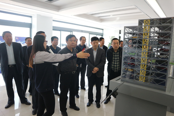 2017.4.18鏀垮崗-00910.jpg 甘肅省政協(xié)副主席黃選平一行蒞臨甘肅泓源麥迪邁智能停車有限責(zé)任公司檢查指導(dǎo)工作(圖1)