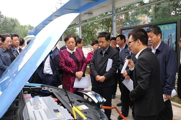 市委副書(shū)記、市長(zhǎng)王奮彥帶隊(duì)觀摩督查公司項(xiàng)目建設(shè)工作(圖2)