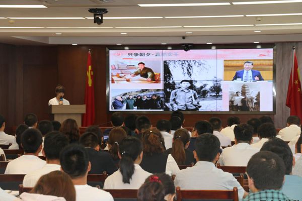 泓源公司黨委舉辦“培育泓源精神，勇?lián)鷩笫姑敝黝}演講比賽(圖4)